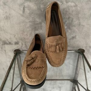 Azaleia Suede leather Comfort Loafer shoes women’s Size 7.5 Brown w tassels
